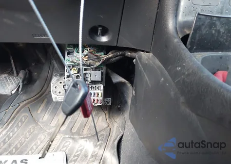 2004 Honda Civic Vp z USA, uszkodzony, nr VIN 1HGEM21104L050903